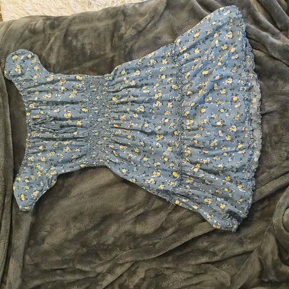 Floral blue dress